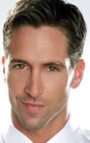 Актер Джим Девоти