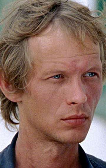 Актер Максим Ушаков