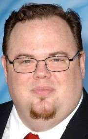 Актер Девин Рэтрей