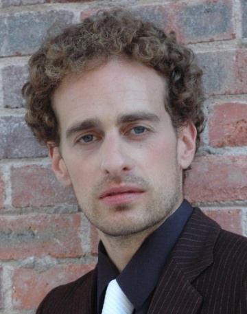 Актер Исаак Кэппи