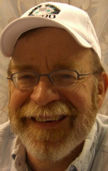 Актер Уолтер Симонсон