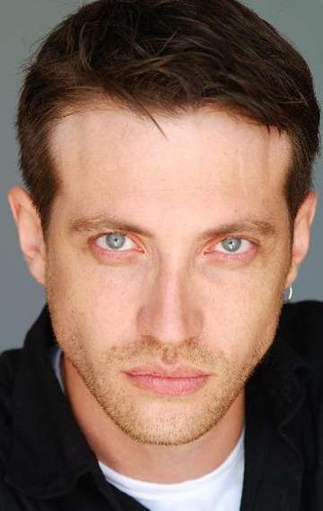 Актер Кирилл Сафонов