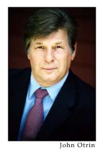 Актер Джон Отрин