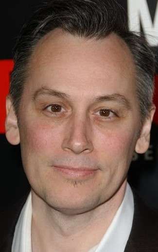 Актер Дэвид Аарон Бэйкер