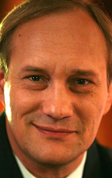 Актер Евгений Сидихин