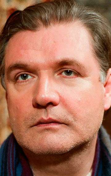 Актер Владимир Симонов