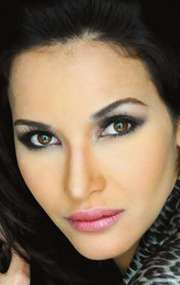 Актер Адриана Кампос