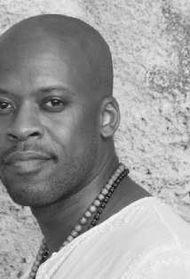 Актер Реджинальд Барнс