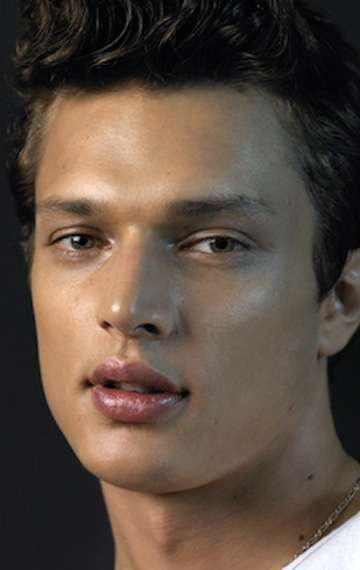 Актер Фуад Эт Аату