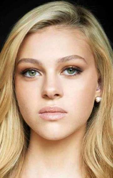 Актер Никола Пельтц