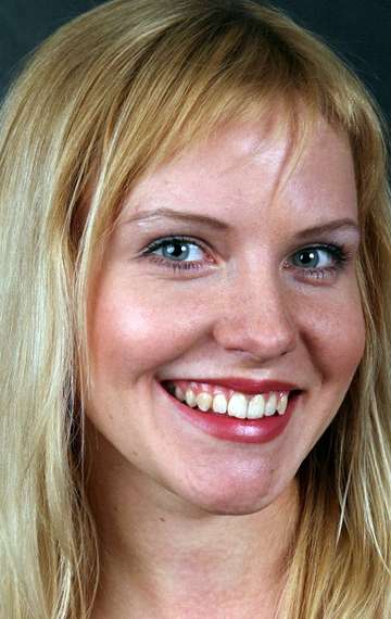 Актер Нина Есина