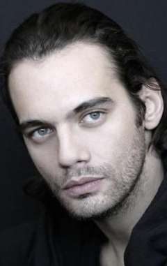 Актер Тео Александр