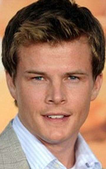 Актер Халлок Билс