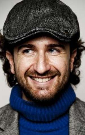 Актер Алессандро Сиани