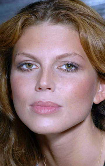 Актер Эльмира Метревели