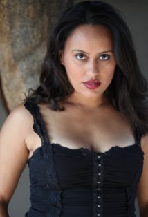 Актер Тони Торрес