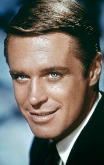 Актер Джордж Пеппард