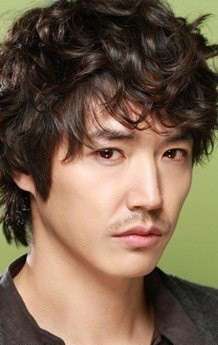 Фото Юн Сан Хён