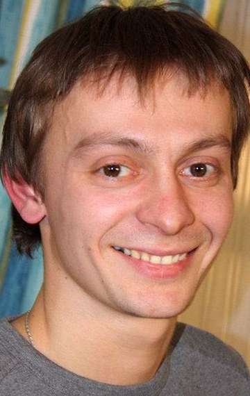 Актер Евгений Кулаков