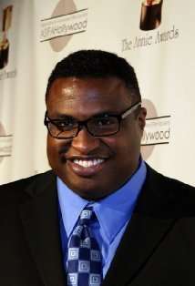 Актер Майкл-Леон Вули