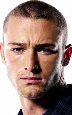 Актер Джэйк МакЛафлин