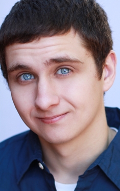 Актер Адам Масник