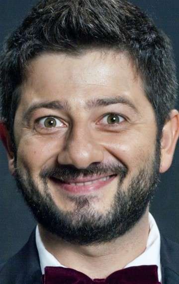 Актер Михаил Галустян