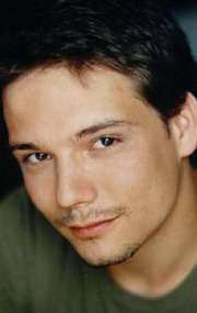 Актер Обер Фенуй