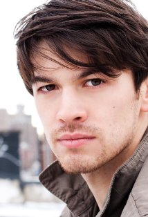 Актер Девин Норик