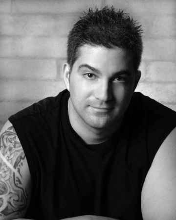 Актер Торин Сикс