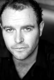 Актер Николас Полинг