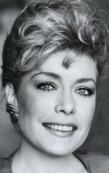 Актер Кэсси Йэтс