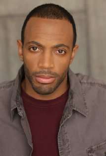 Актер Омар Риган