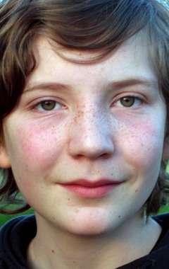 Актер Леонхард Каров