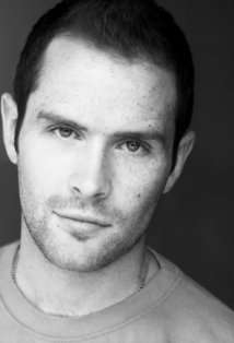 Актер Патрик Кэрролл