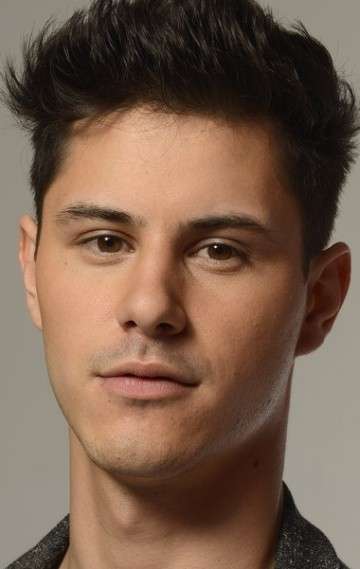 Актер Майкл Дж. Виллетт