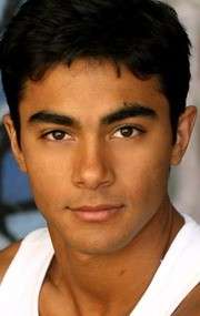 Актер Бреннан Мейя