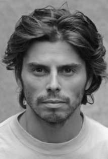 Фото Адам Робертсон