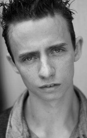 Актер Даррен Эванс