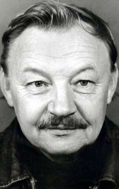 Актер Михаил Кононов