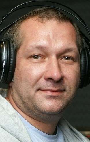 Актер Артем Веселов