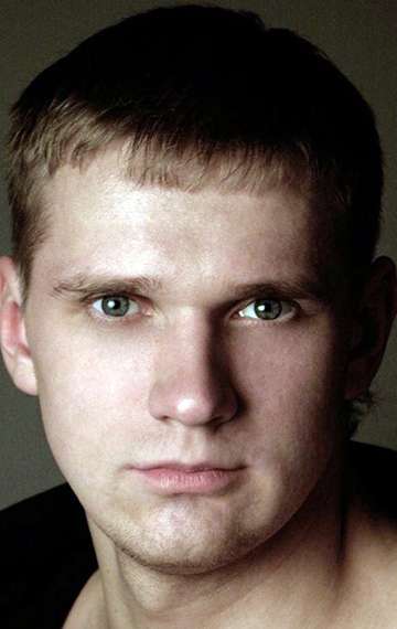 Актер Филипп Азаров