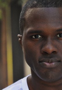 Актер Джошуа Генри