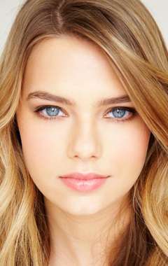 Актер Индиана Эванс