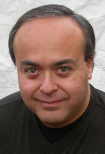 Актер Мэнни Оливерез