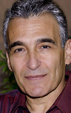 Актер Энтони Казо