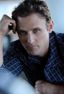 Актер Брайан Кинни