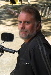 Актер Аарон Дженнингс Хартнелл