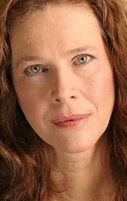 Актер Айрис Куинн