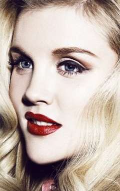 Фото Эмиральд Феннел